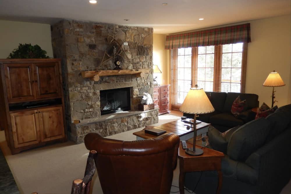 Photo of Livingroom in Teton Village