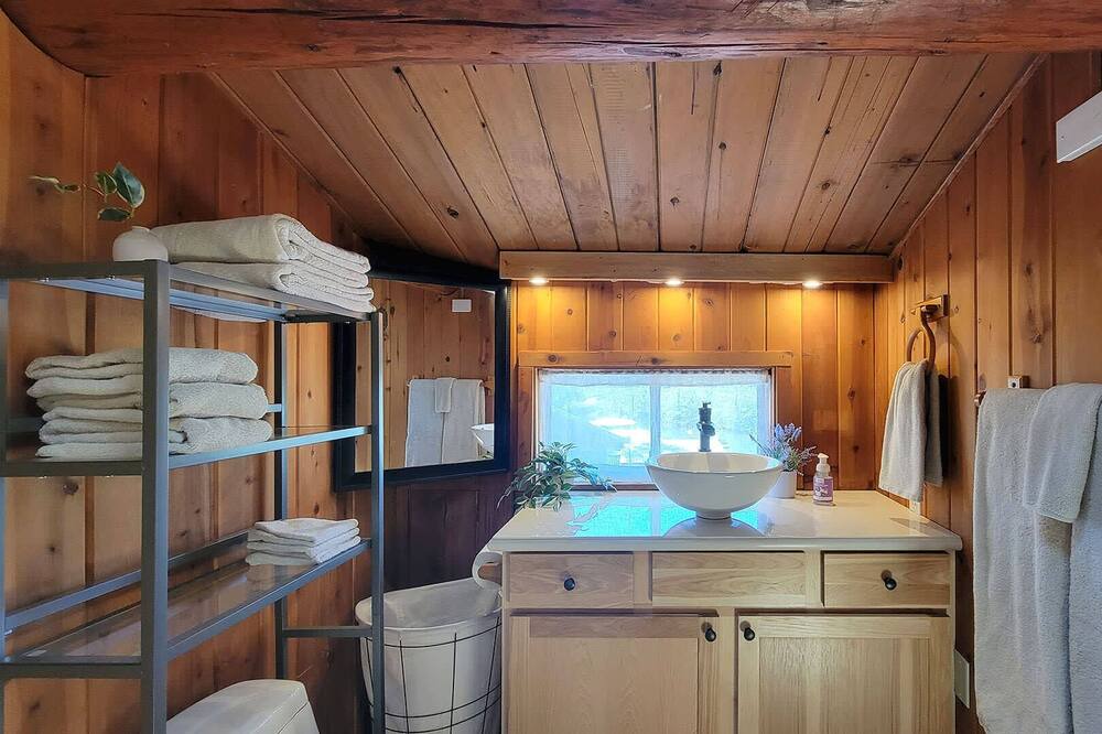 Photo of Bathroom in Cave Junction