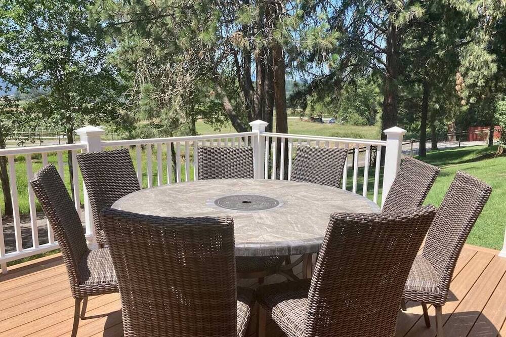 Photo of Patio Balcony in Grants Pass