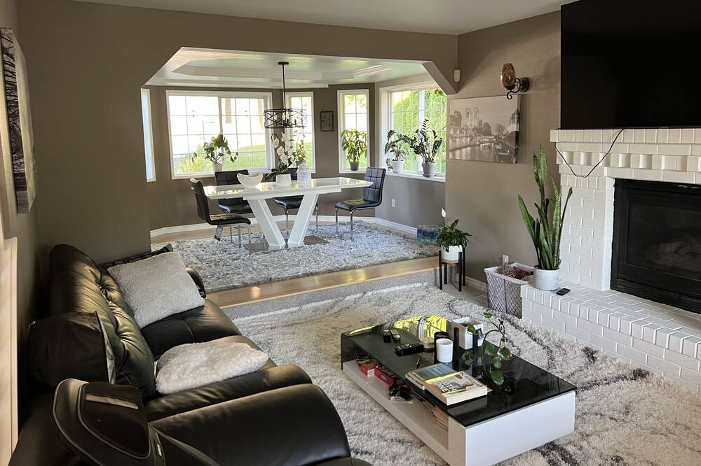 Photo of Livingroom in Puyallup