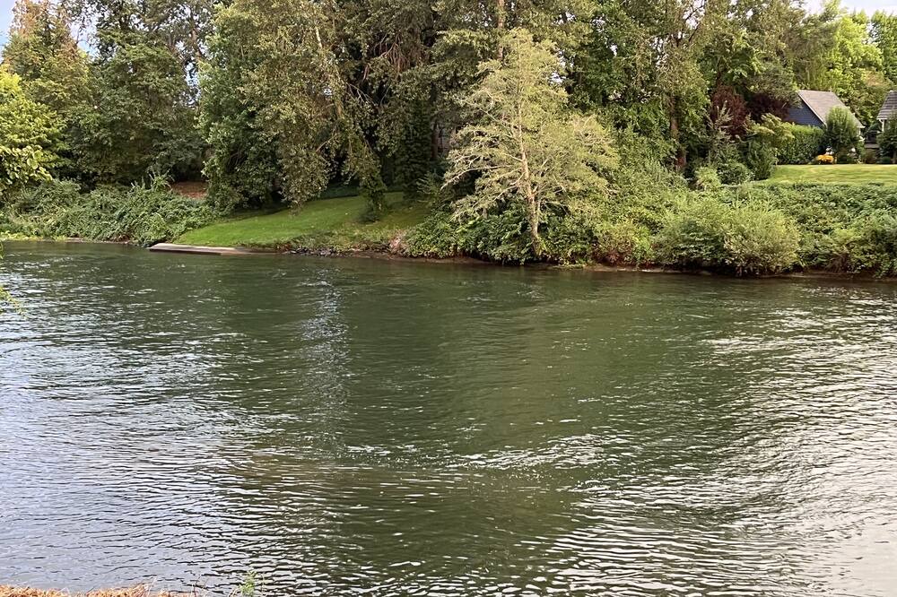 Photo of Others in Grants Pass