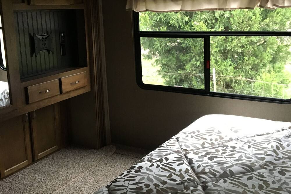 Photo of Bedroom in Grants Pass