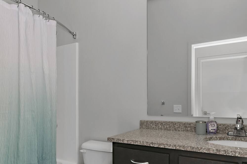 Photo of Bathroom in East End