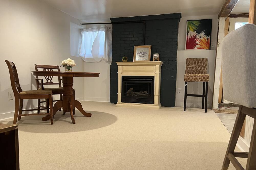 Photo of Livingroom in Roseburg