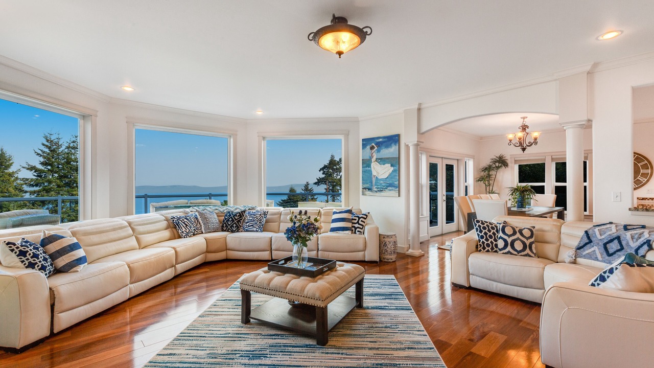 Photo of Livingroom in Coupeville