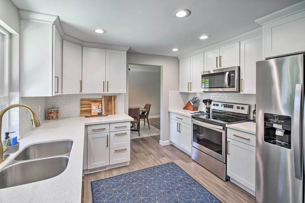 Photo of Kitchen in University Place