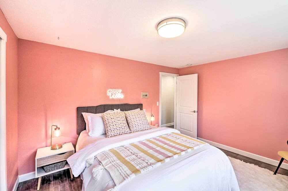 Photo of Bedroom in University Place
