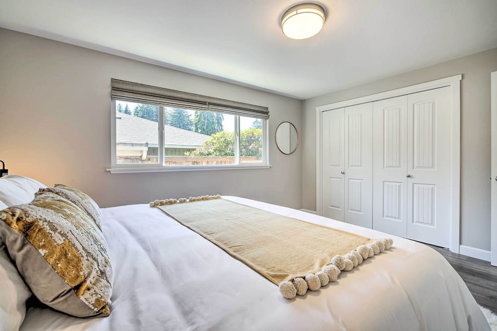 Photo of Bedroom in University Place