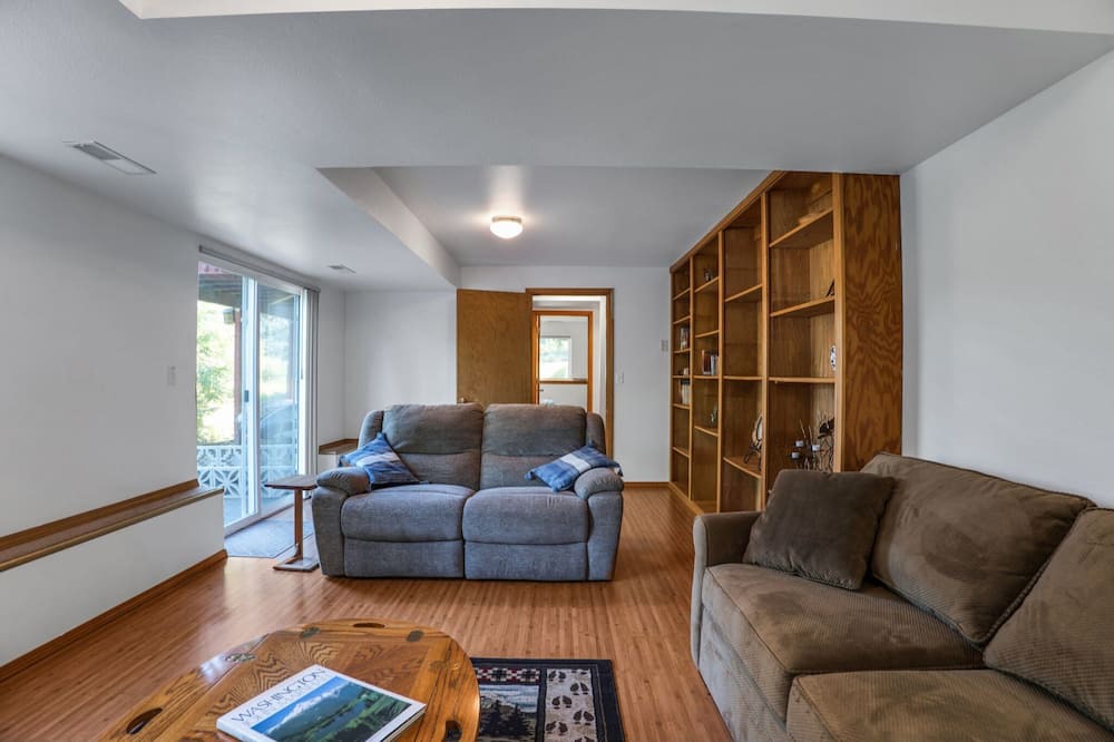 Photo of Bedroom in Sedro-Woolley