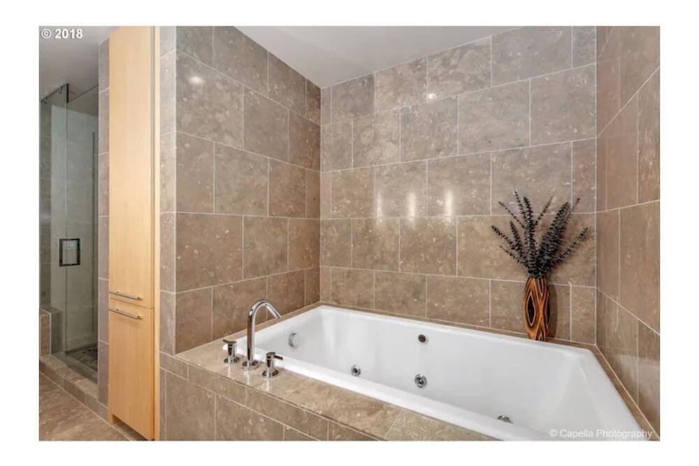 Photo of Bathroom in Pearl District