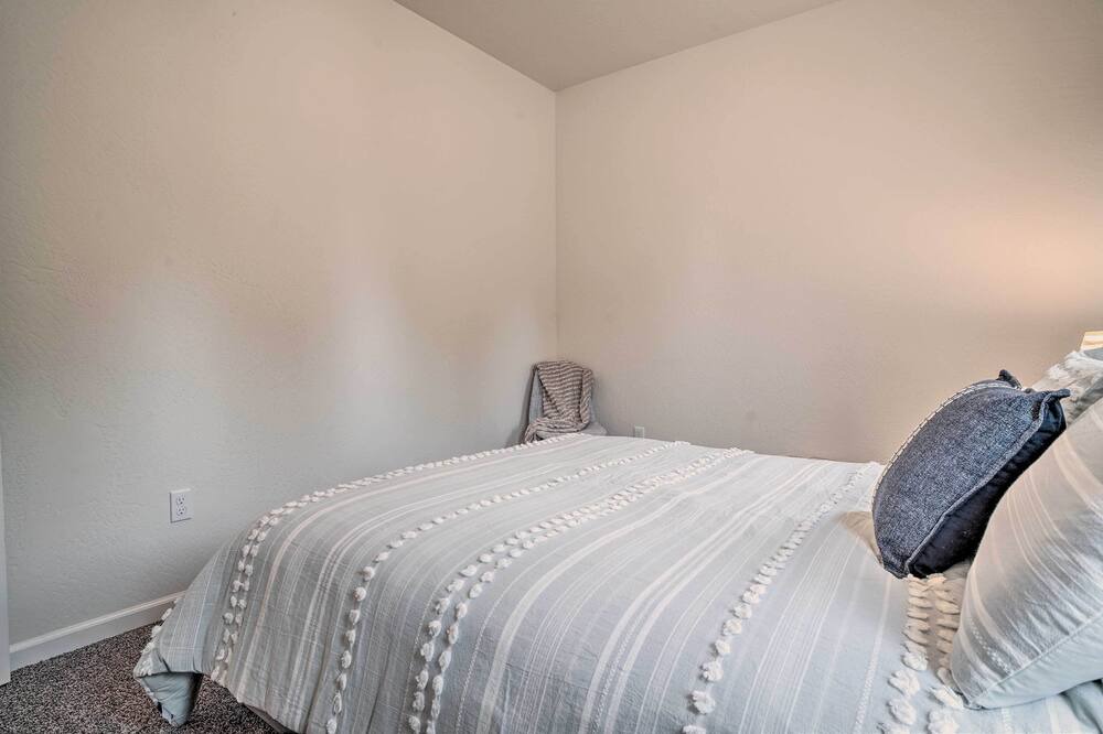 Photo of Bedroom in Grants Pass
