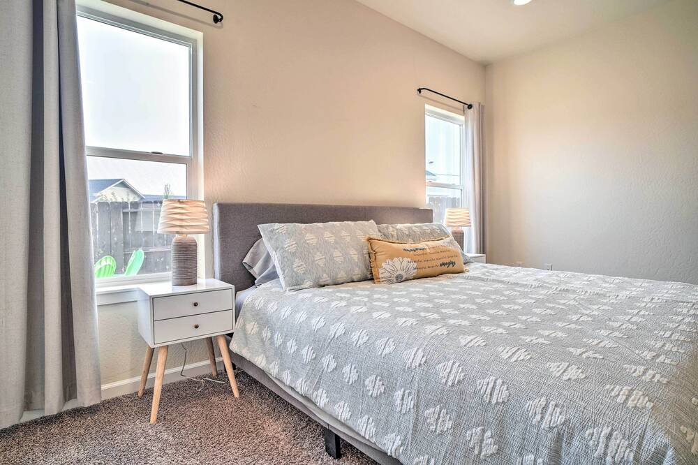 Photo of Bedroom in Grants Pass