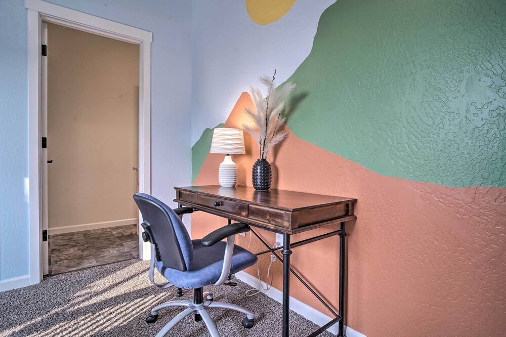 Photo of Bedroom in Grants Pass