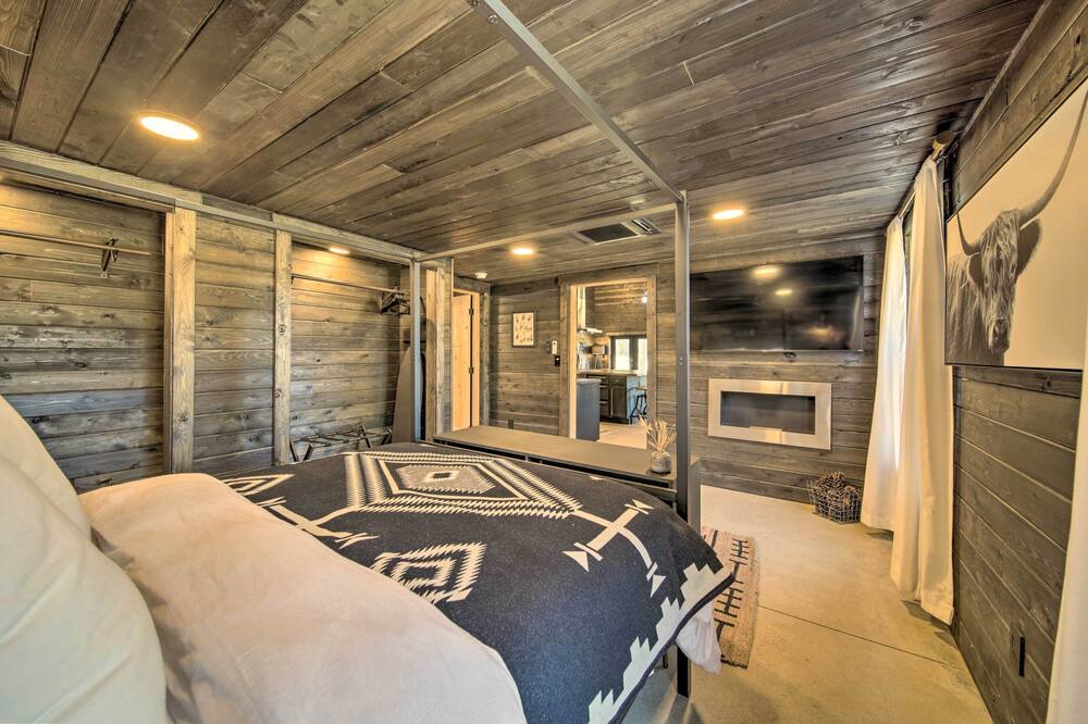 Photo of Bedroom in Chattaroy