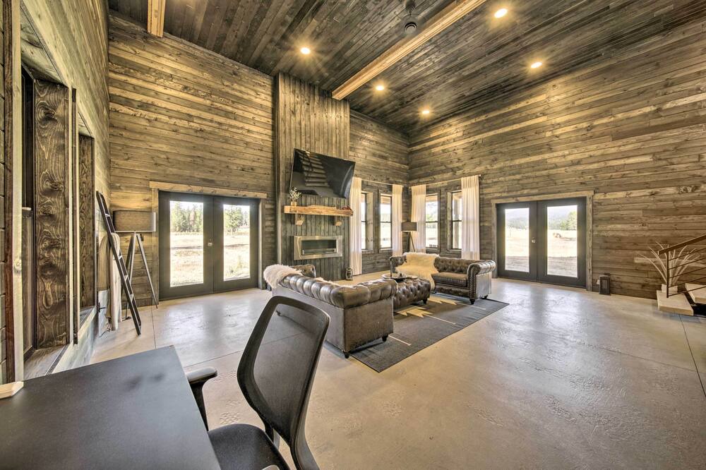 Photo of Livingroom in Chattaroy