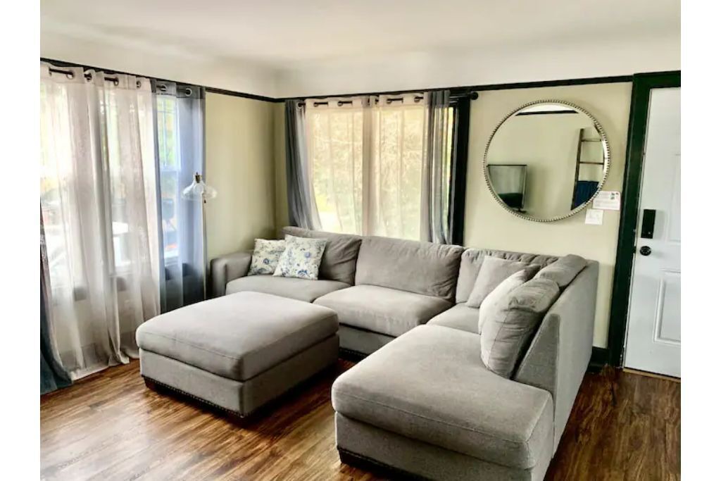 Photo of Livingroom in South End