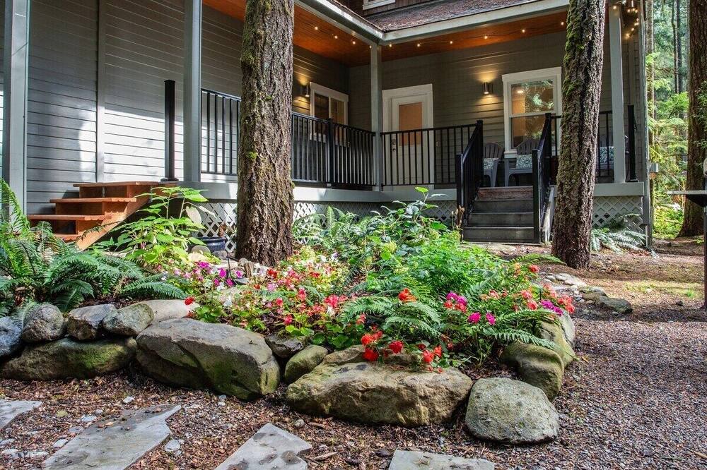 Photo of Outdoor in Warnick