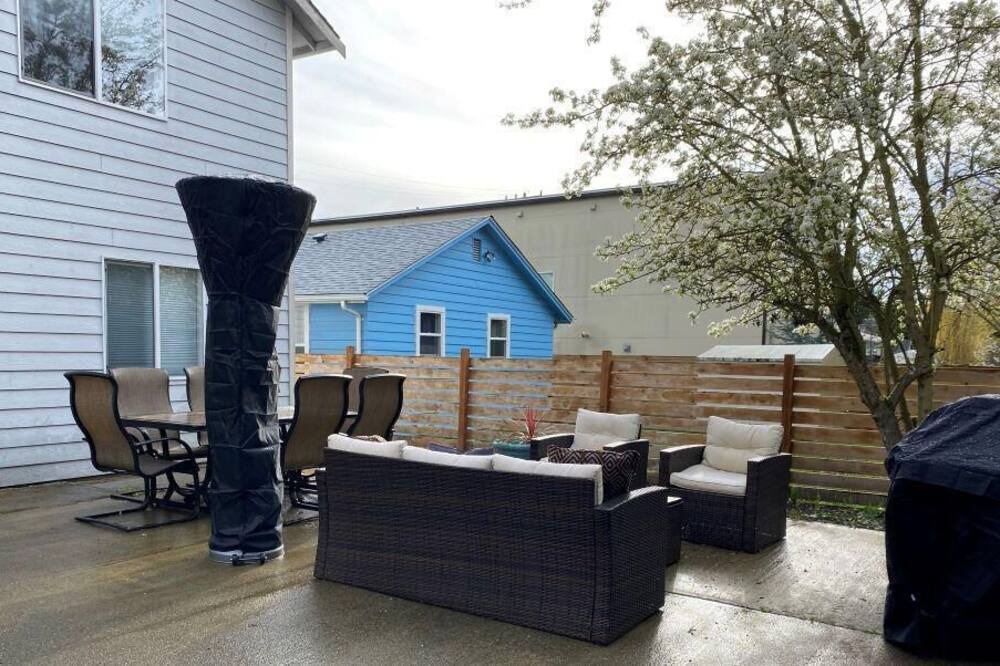 Photo of Outdoor in Greenwood