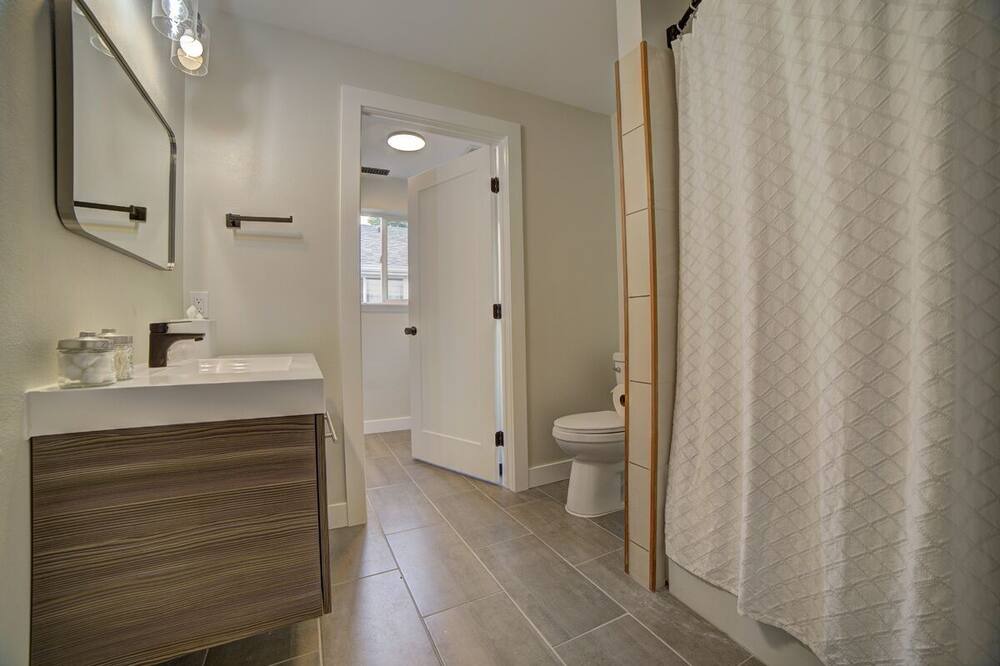 Photo of Bathroom in Greenwood