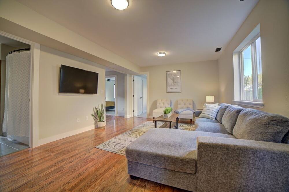 Photo of Bedroom in Greenwood