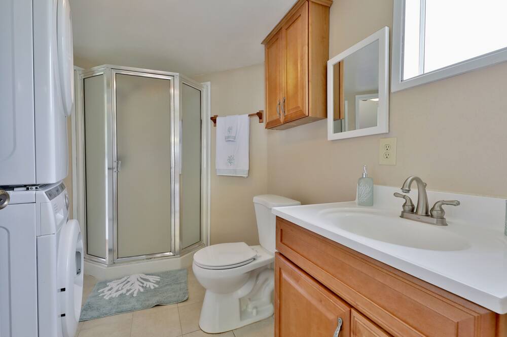 Photo of Bathroom in Coupeville