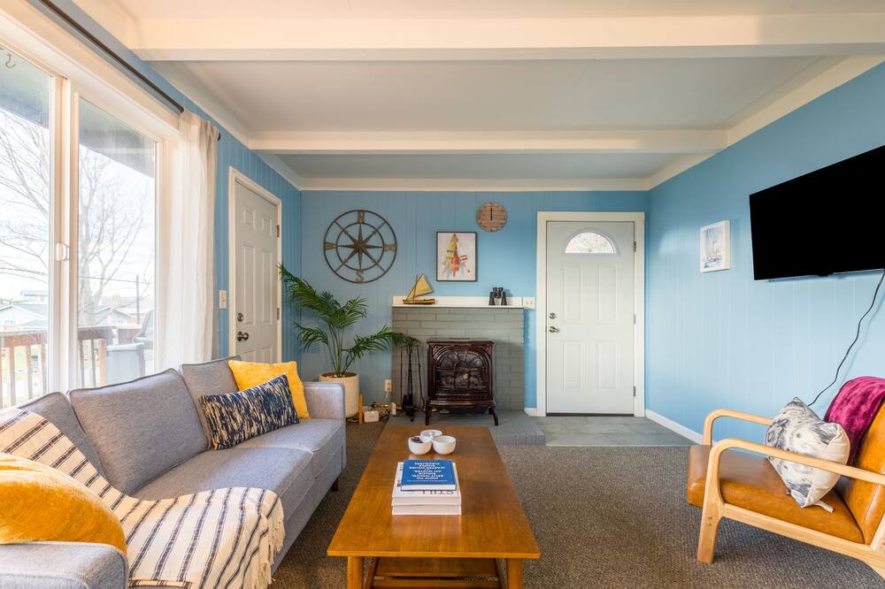 Photo of Bedroom in Lagoon Point