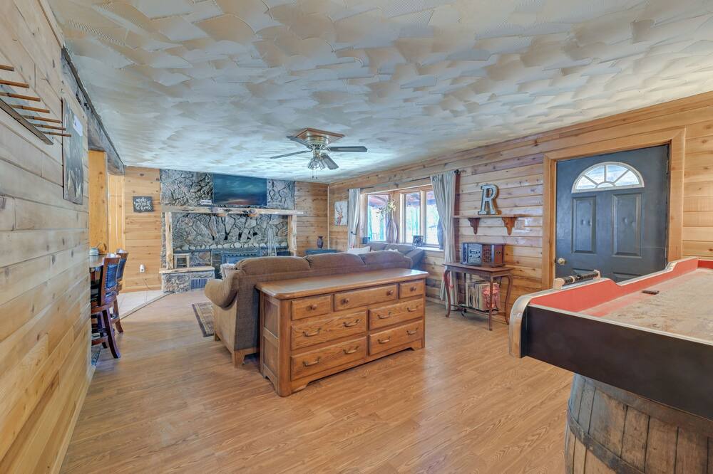 Photo of Bedroom in Chiloquin
