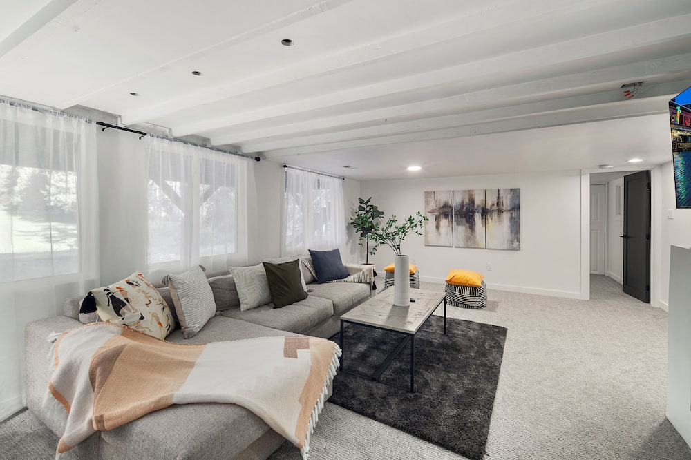 Photo of Livingroom in Anderson Island