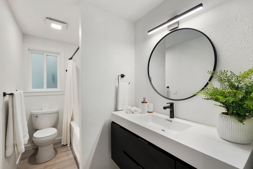 Photo of Bathroom in Anderson Island