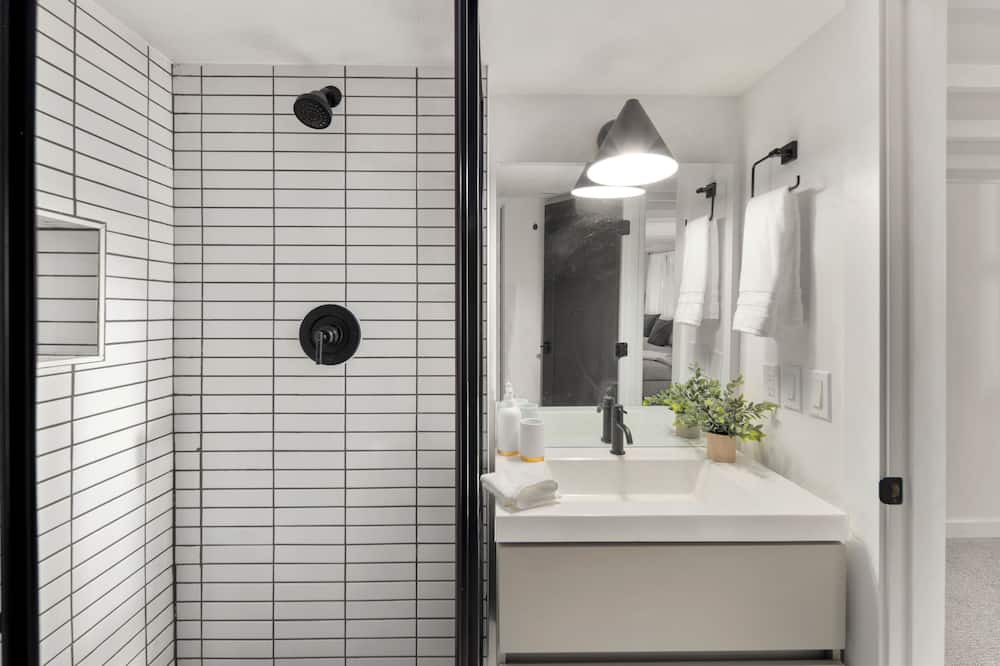 Photo of Bathroom in Anderson Island