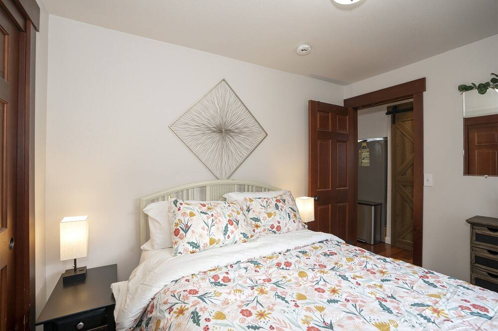 Photo of Bedroom in Old Town