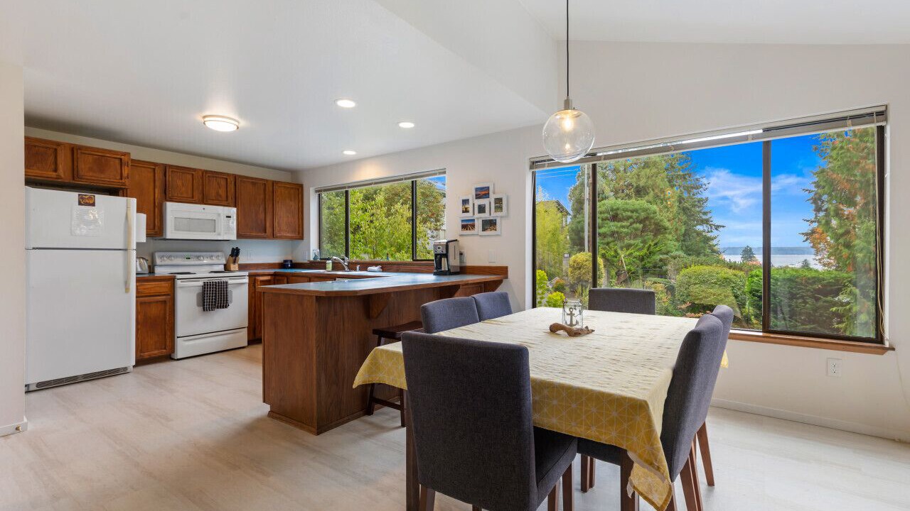 Photo of Kitchen in The Bowl of Edmonds
