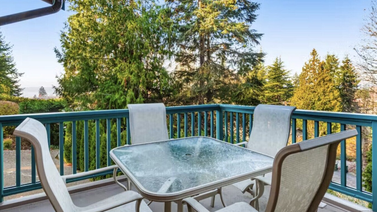 Photo of Outdoor in The Bowl of Edmonds
