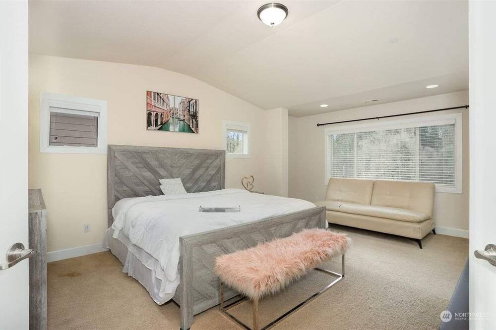 Photo of Bedroom in Bothell