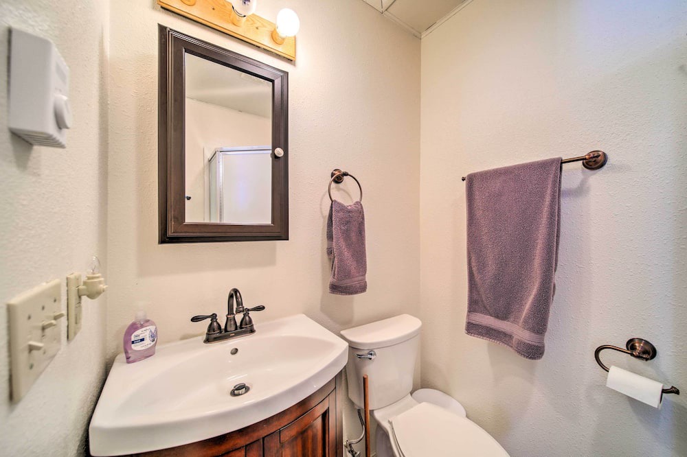 Photo of Bathroom in Valley
