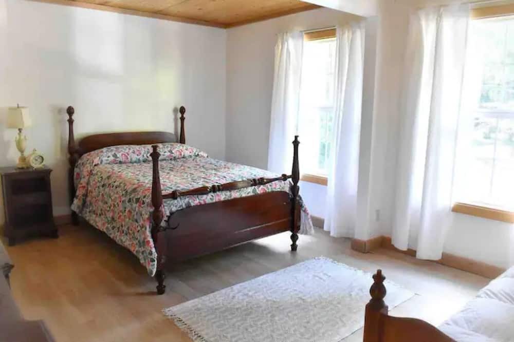 Photo of Bedroom in Brightwood