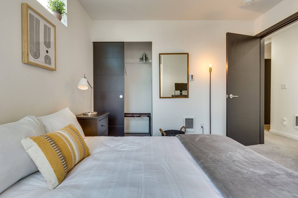 Photo of Bedroom in Greenwood