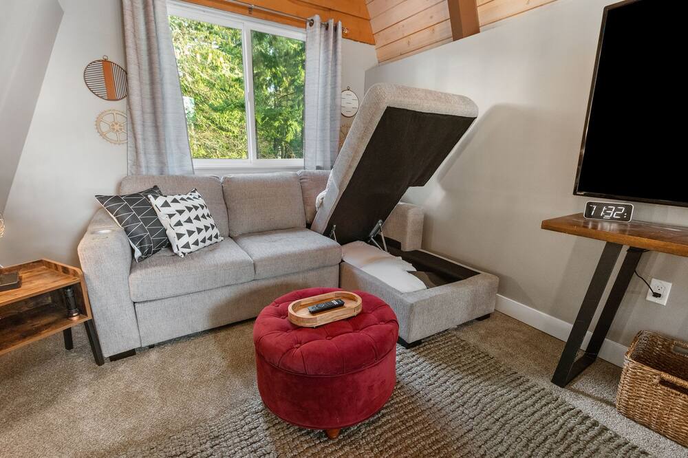 Photo of Livingroom in McKenna