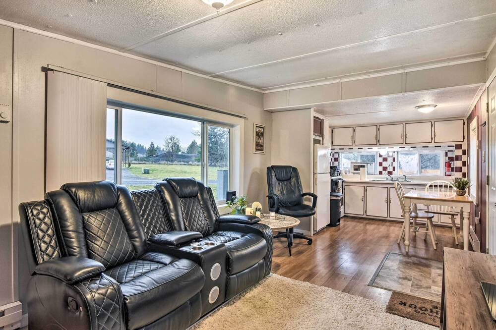 Photo of Livingroom in Lewis County