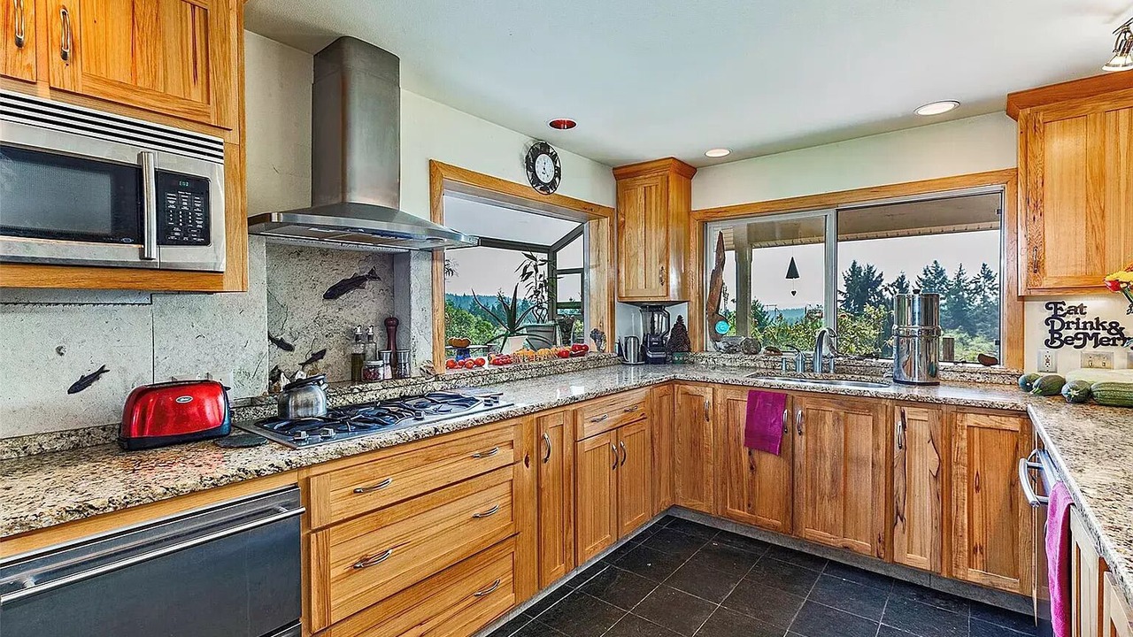 Photo of Kitchen in Anderson Island