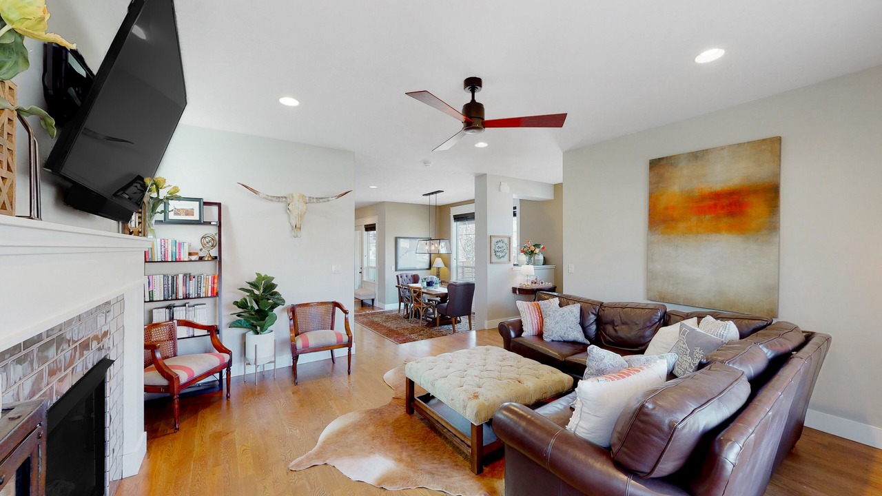 Photo of Livingroom in Harris Ranch