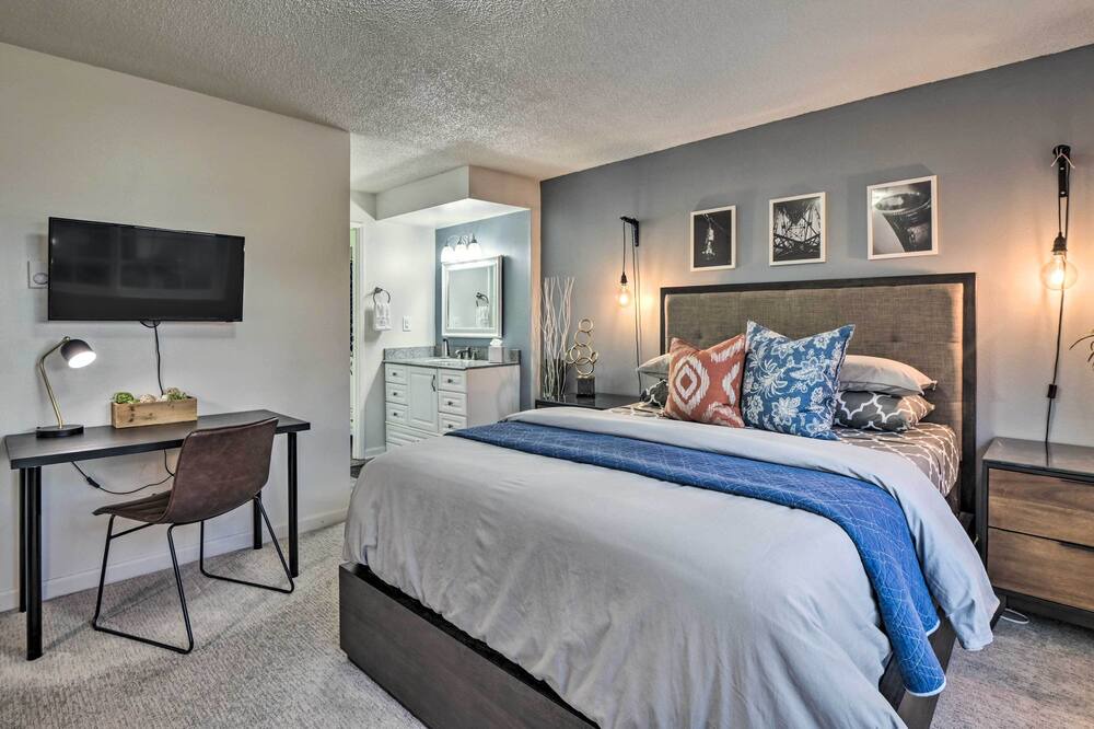 Photo of Bedroom in SeaTac