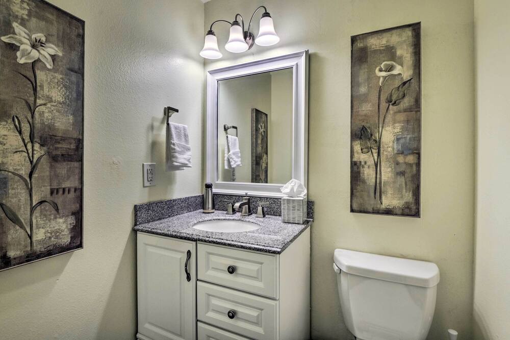 Photo of Bathroom in SeaTac