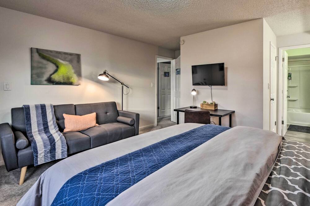 Photo of Bedroom in SeaTac
