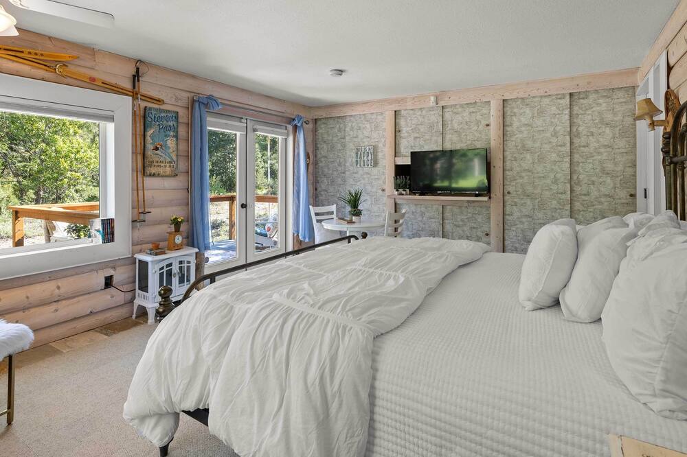 Photo of Bedroom in Cle Elum