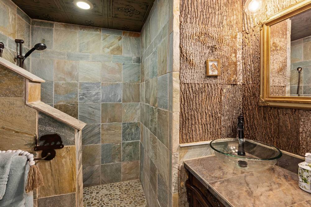 Photo of Bathroom in Cle Elum