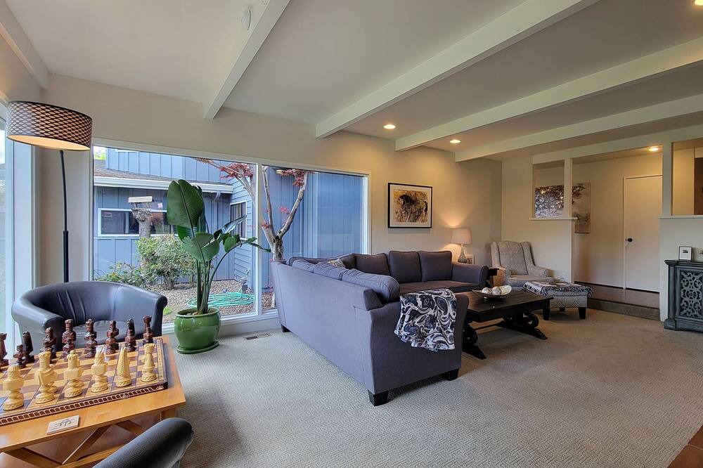 Photo of Bedroom in Grants Pass