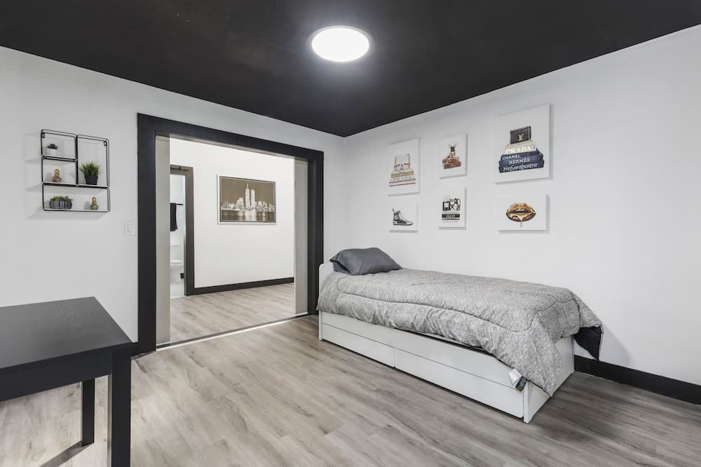 Photo of Bedroom in Waller