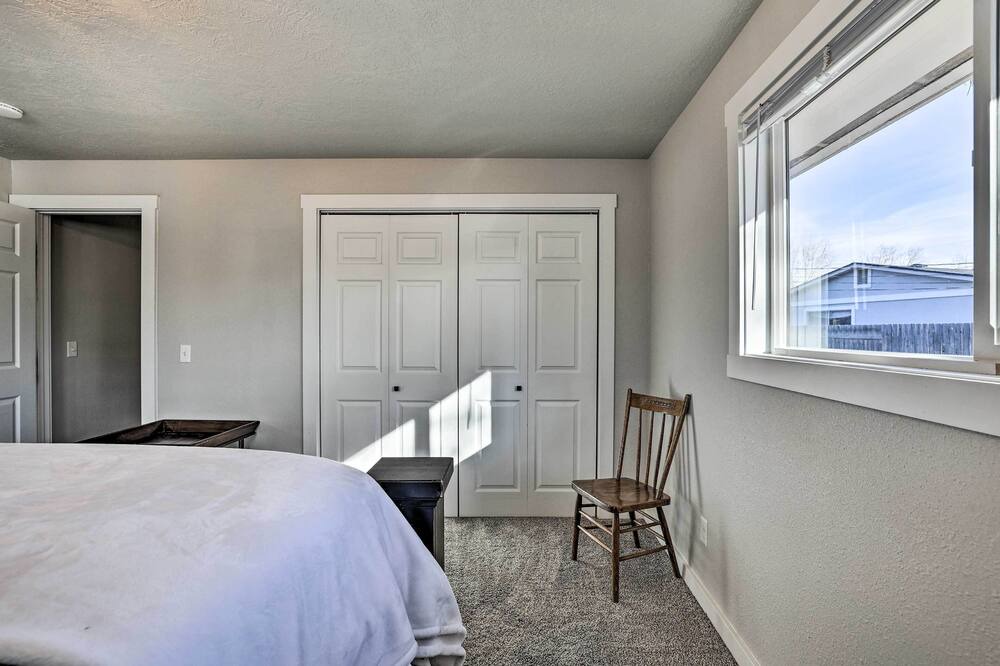 Photo of Bedroom in Caldwell