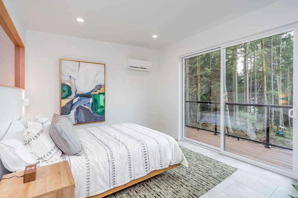 Photo of Bedroom in Marrowstone